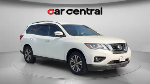 Another view of 2017 Nissan Pathfinder SL for sale in Wallingford, CT at Car Central Wallingford