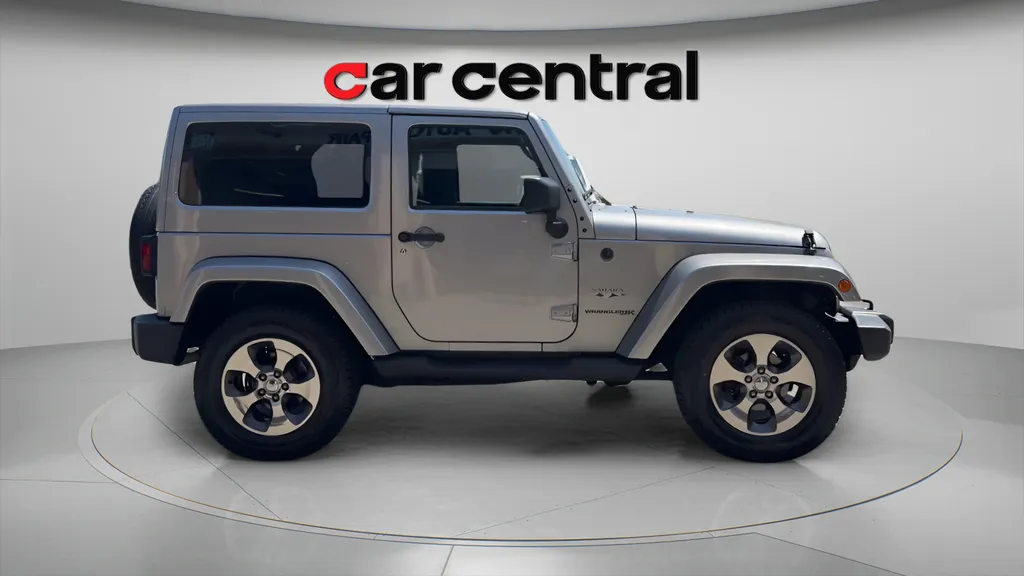 2018 Jeep Wrangler JK Sahara - Photo 7