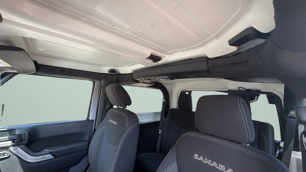 2018 Jeep Wrangler JK Sahara - Photo 27