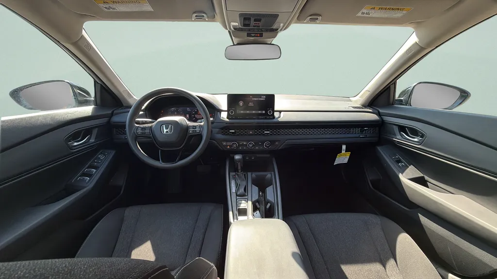 2025 Honda Accord SE - Photo 10
