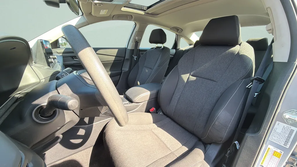 2025 Honda Accord SE - Photo 24