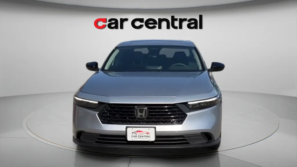 2025 Honda Accord SE - Photo 9