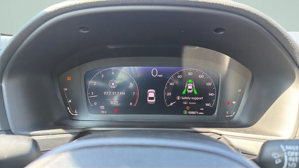2025 Honda Accord SE - Photo 18