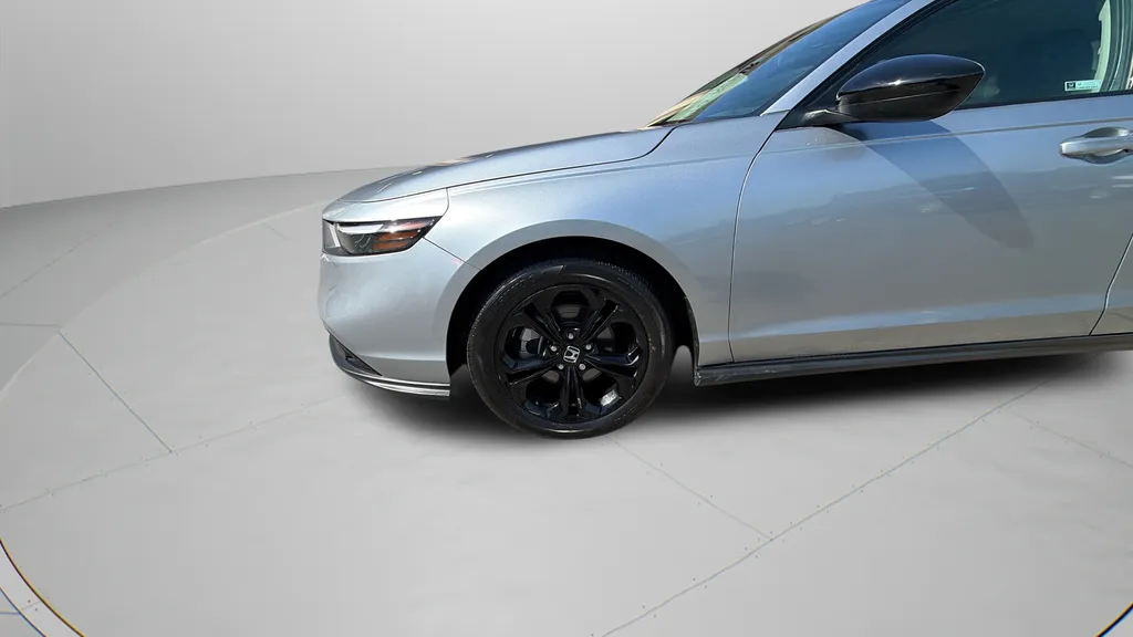 2025 Honda Accord SE - Photo 34