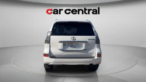 More photos of 2017 Lexus GX 460 at Car Central Wallingford, CT