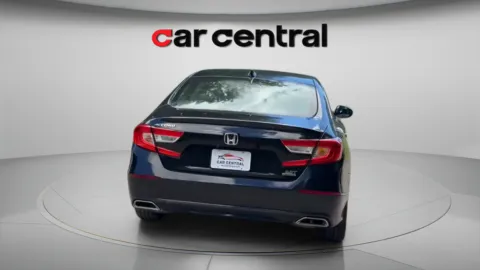 More photos of 2019 Honda Accord Touring 2.0T at Car Central Wallingford, CT