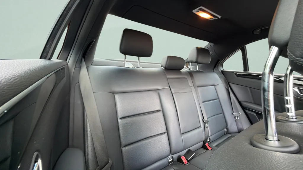 2010 Mercedes-Benz E-Class E350 Luxury - Photo 31