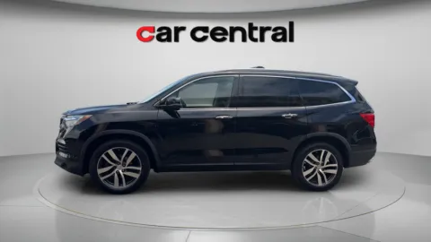 Photos of 2016 Honda Pilot Touring for sale in Wallingford, CT at Car Central Wallingford