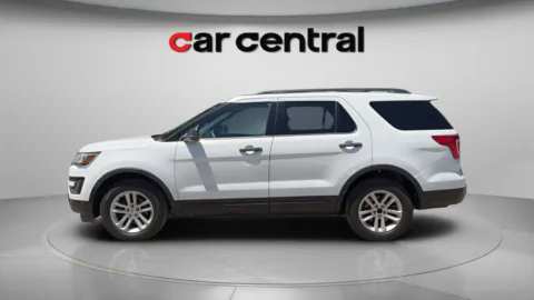 Photos of 2017 Ford Explorer for sale in Wallingford, CT at Car Central Wallingford