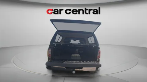 More photos of 2018 GMC Sierra 1500 SLT at Car Central Wallingford, CT