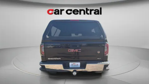 More photos of 2018 GMC Sierra 1500 SLT at Car Central Wallingford, CT