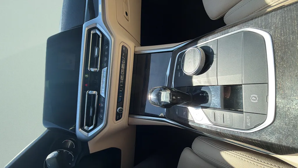 2020 BMW 3 Series 330i - Photo 17