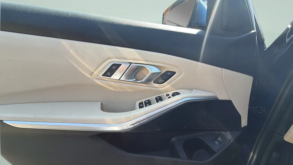 2020 BMW 3 Series 330i - Photo 22