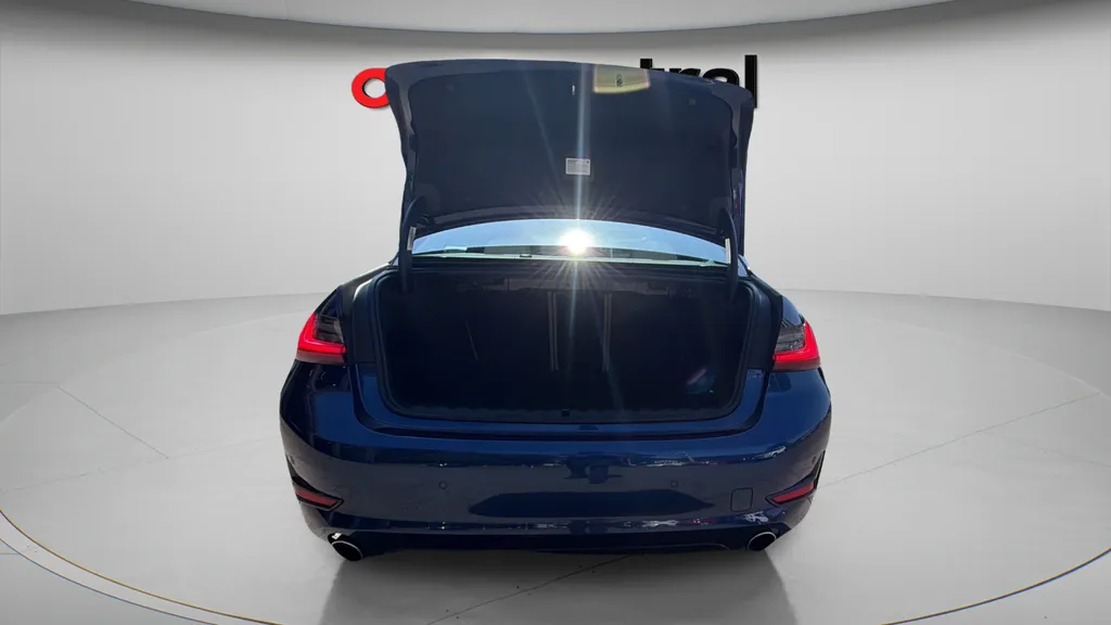 2020 BMW 3 Series 330i - Photo 28