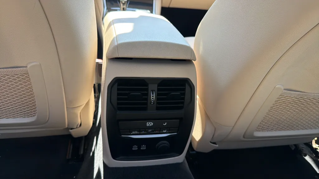 2020 BMW 3 Series 330i - Photo 27
