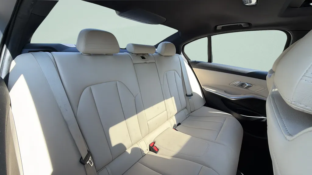 2020 BMW 3 Series 330i - Photo 30
