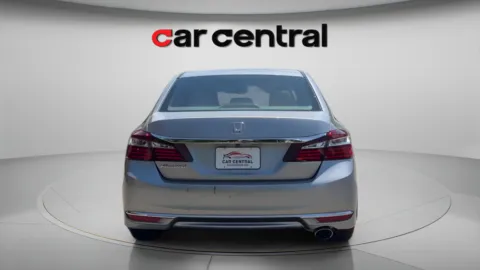 More photos of 2017 Honda Accord LX at Car Central Wallingford, CT