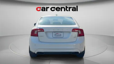 More photos of 2015 Volvo S60 T5 Premier at Car Central Wallingford, CT