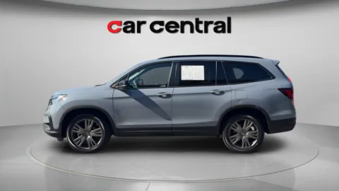 Photos of 2022 Honda Pilot Sport for sale in Wallingford, CT at Car Central Wallingford