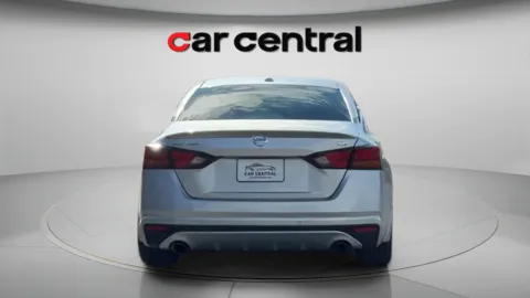 More photos of 2019 Nissan Altima 2.5 SL at Car Central Wallingford, CT