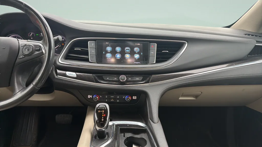2018 Buick Enclave Essence - Photo 10