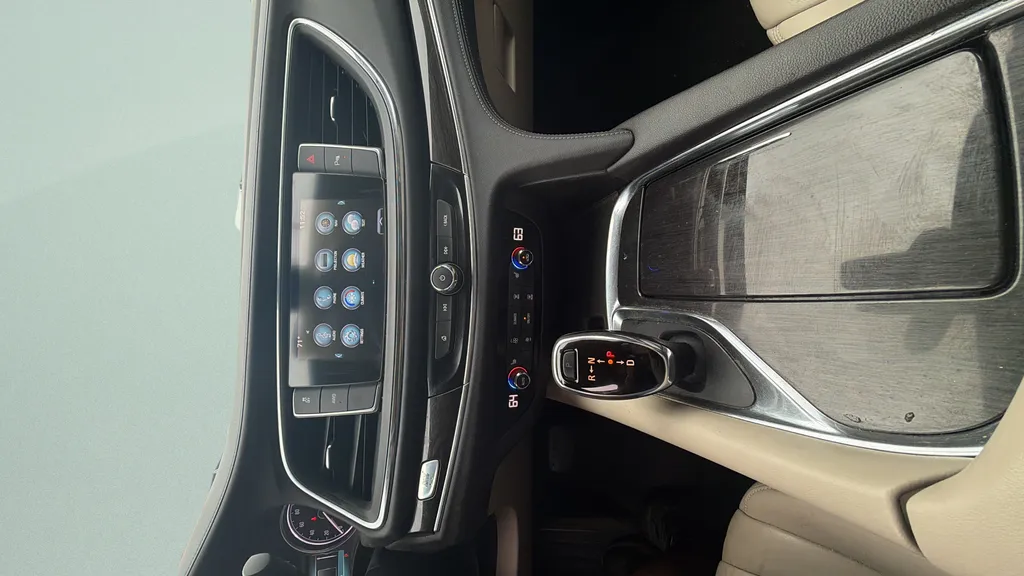 2018 Buick Enclave Essence - Photo 17