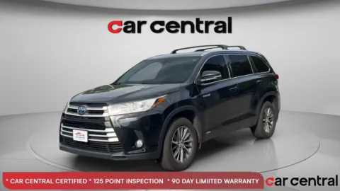 Black 2018 Toyota Highlander Hybrid XLE for sale in Wallingford, CT