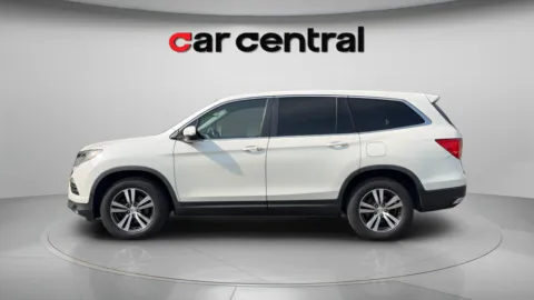 Photos of 2018 Honda Pilot EX-L for sale in Wallingford, CT at Car Central Wallingford