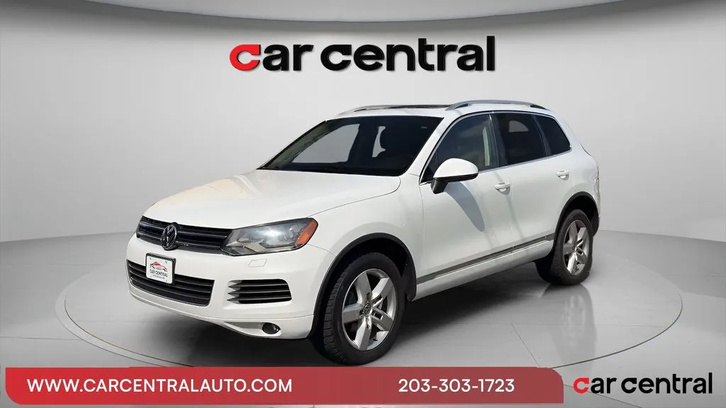 White 2013 Volkswagen Touareg V6 TDI for sale in Wallingford, CT