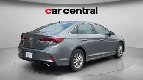 More photos of 2019 Hyundai Sonata SE at Car Central Wallingford, CT
