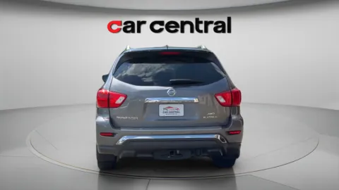 More photos of 2017 Nissan Pathfinder Platinum at Car Central Wallingford, CT