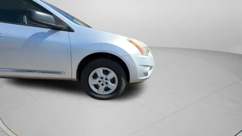 More photos of 2013 Nissan Rogue S at Car Central Wallingford, CT