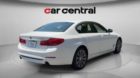 More photos of 2020 BMW 5 Series 530i at Car Central Wallingford, CT