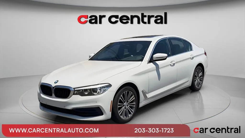 2020 BMW 5 Series 530i Sedan's photo
