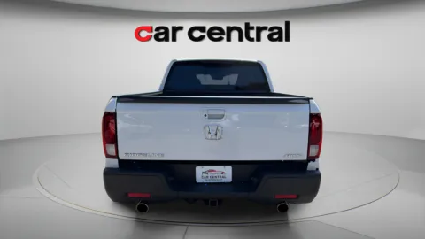 More photos of 2021 Honda Ridgeline RTL-E at Car Central Wallingford, CT