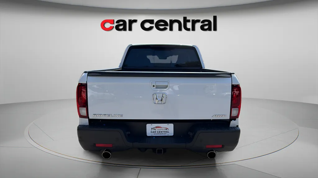 More photos of 2021 Honda Ridgeline RTL-E at Car Central Wallingford, CT