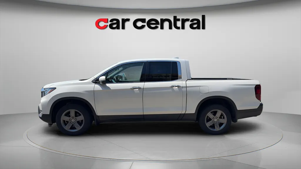 Photos of 2021 Honda Ridgeline RTL-E for sale in Wallingford, CT at Car Central Wallingford