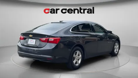 More photos of 2023 Chevrolet Malibu LT at Car Central Wallingford, CT