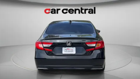 More photos of 2018 Honda Accord EX-L at Car Central Wallingford, CT