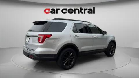 More photos of 2018 Ford Explorer XLT at Car Central Wallingford, CT