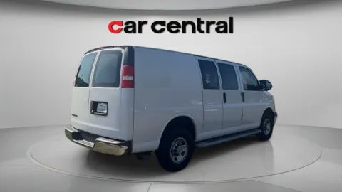 More photos of 2021 Chevrolet Express 2500 Work Van at Car Central Wallingford, CT