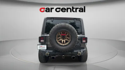 More photos of 2021 Jeep Wrangler Unlimited Willys at Car Central Wallingford, CT