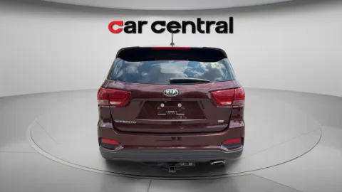 More photos of 2019 Kia Sorento LX at Car Central Wallingford, CT