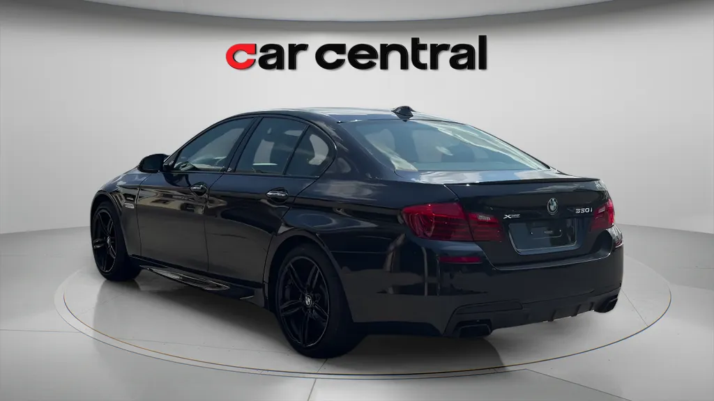 Another view of 2016 BMW 5 Series 550i xDrive for sale in Wallingford, CT at Car Central Wallingford