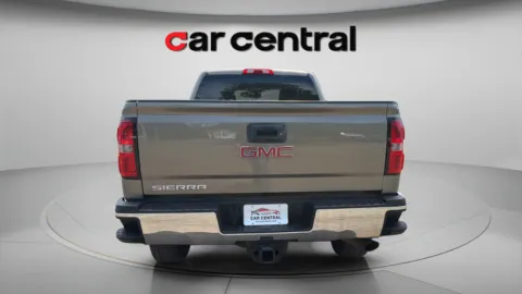 More photos of 2017 GMC Sierra 2500 HD at Car Central Wallingford, CT