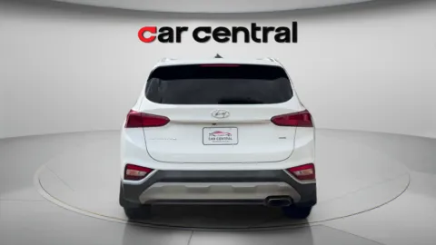 More photos of 2019 Hyundai Santa Fe SE at Car Central Wallingford, CT