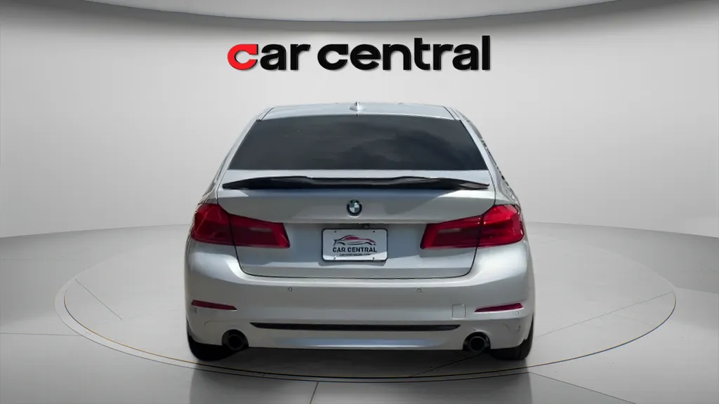 More photos of 2017 BMW 5 Series 530i xDrive at Car Central Wallingford, CT