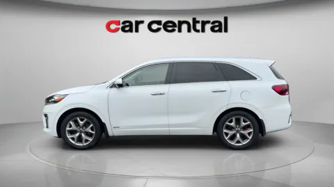 Photos of 2019 Kia Sorento SX for sale in Wallingford, CT at Car Central Wallingford
