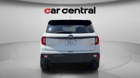 More photos of 2021 Honda Passport Sport at Car Central Wallingford, CT