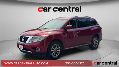 Red 2014 Nissan Pathfinder Hybrid SV for sale in Wallingford, CT